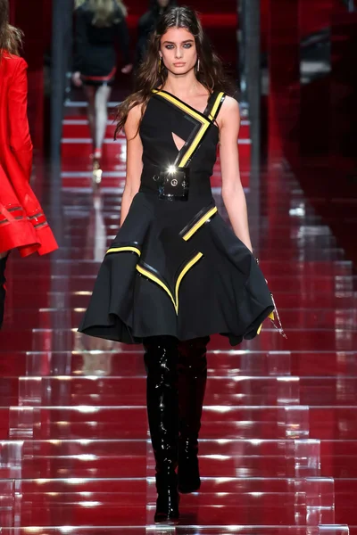 Look 33